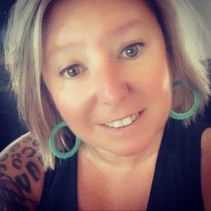 Meet your Posher, Stefani